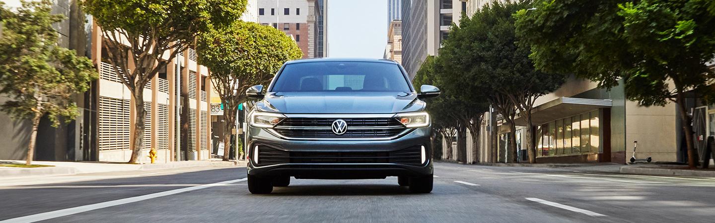 2022 Volkswagen Passat vs. 2022 Volkswagen Jetta slider3