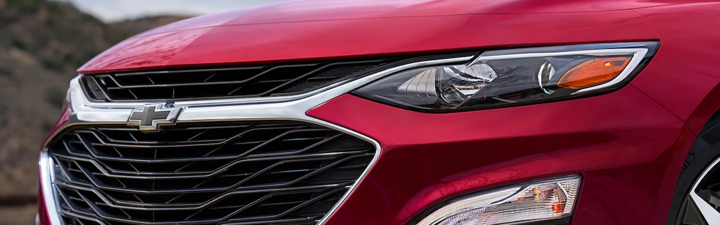 red grill view of a 2025 Chevrolet Malibu
