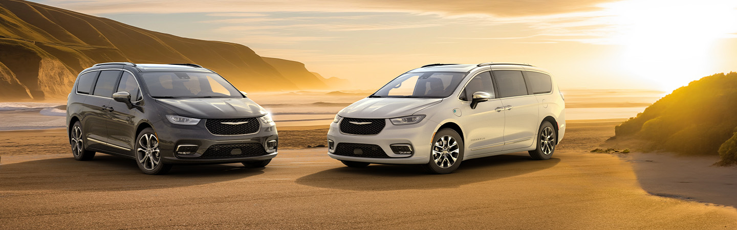 2024 Chrysler Pacifica  blue front view