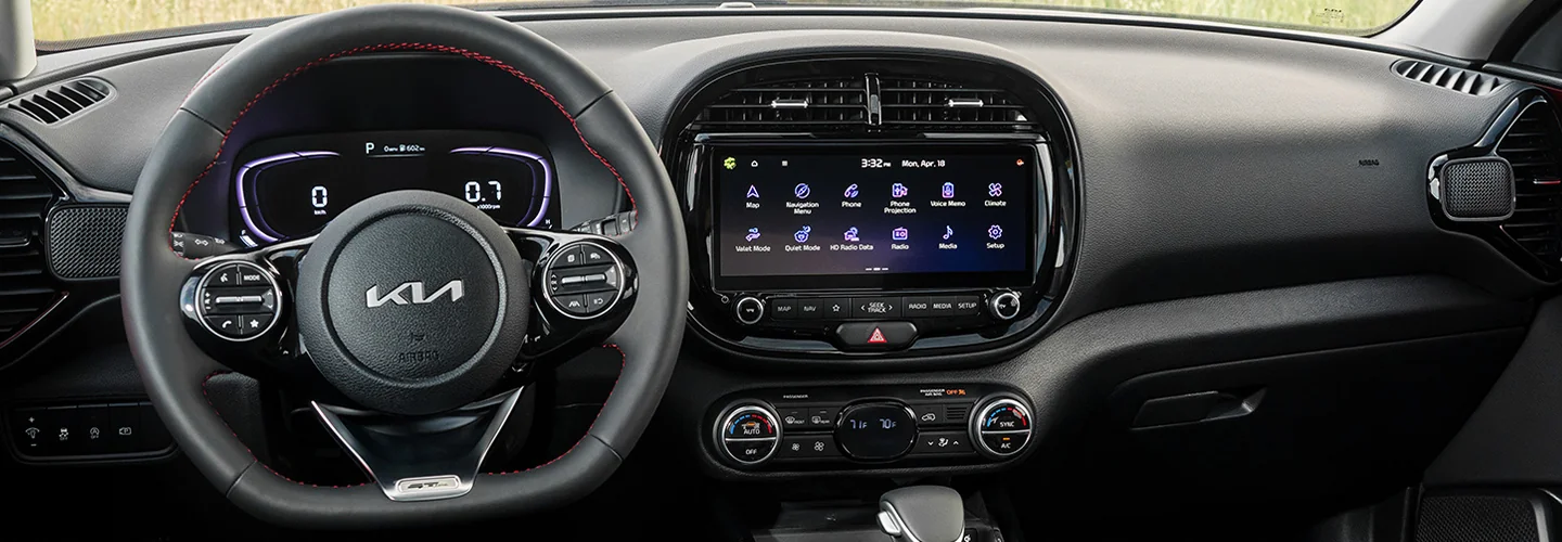 2025 Kia Soul interior