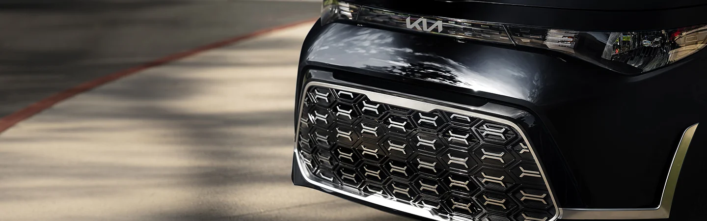 grill view of a 2025 Kia Soul