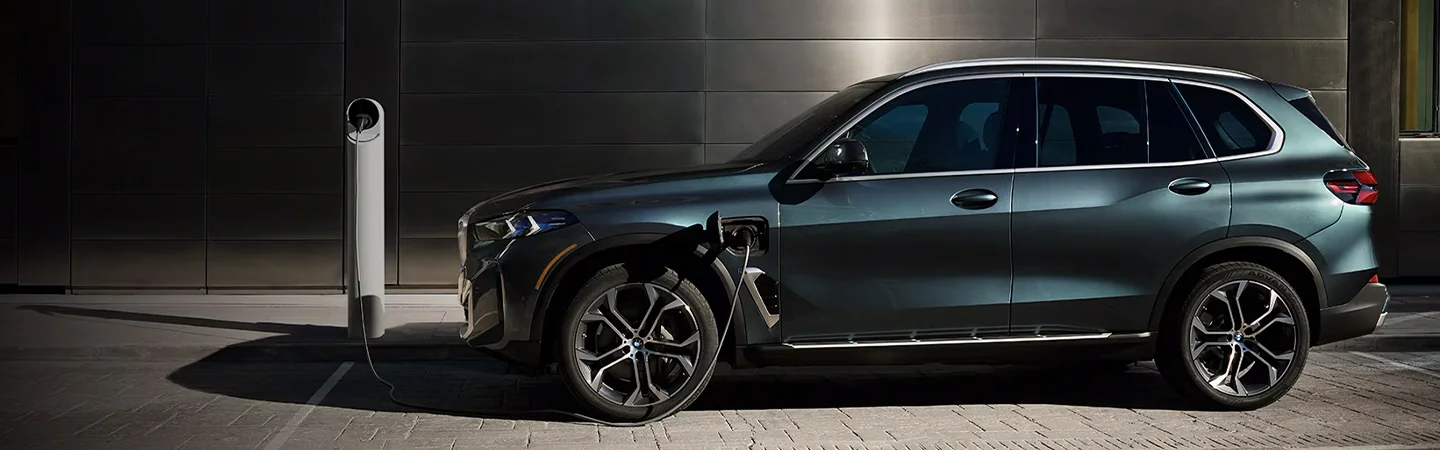 2025 BMW X5 Specs color sliver side view 