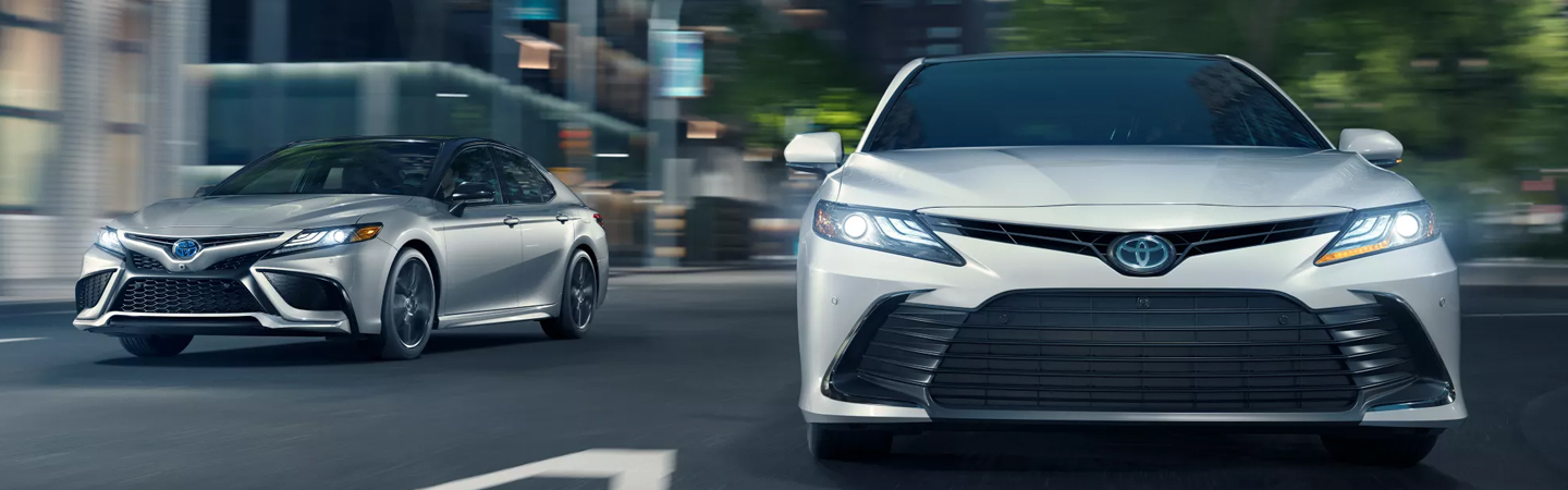 2022 Honda Civic vs 2022 Toyota Camry slider3