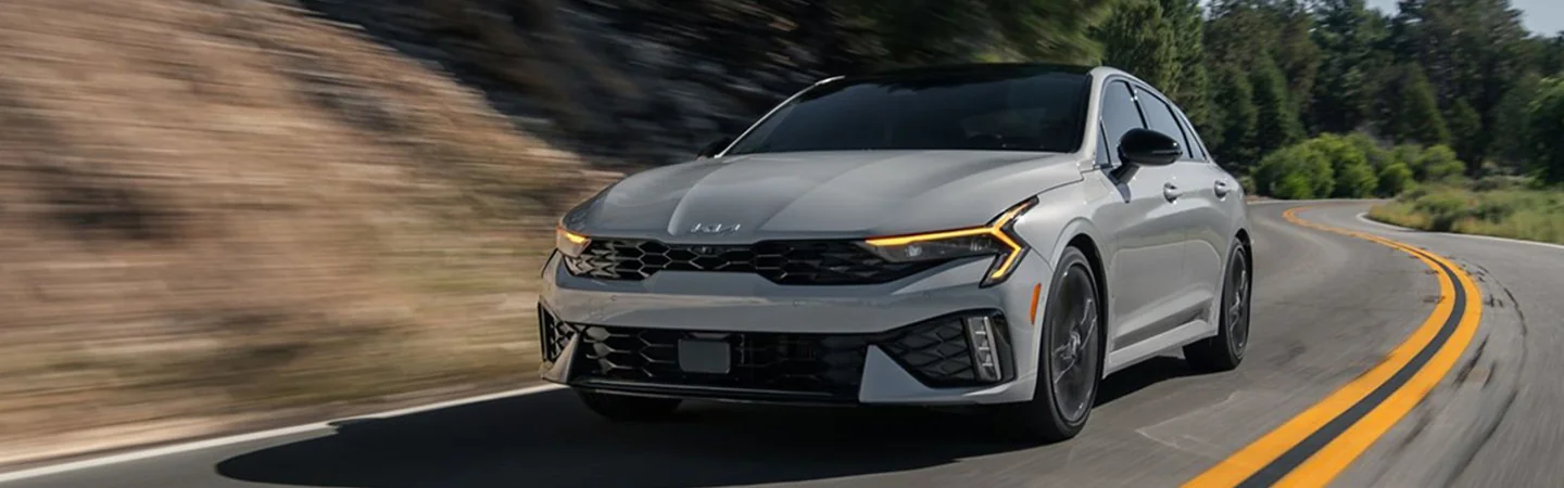 2025 Kia K5 Specs silvercolor frontview