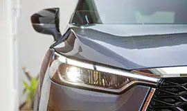 INFINITI QX60 headlight