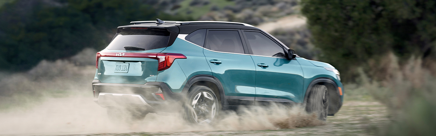 2024 Kia Seltos Colors  side back view in blue colour