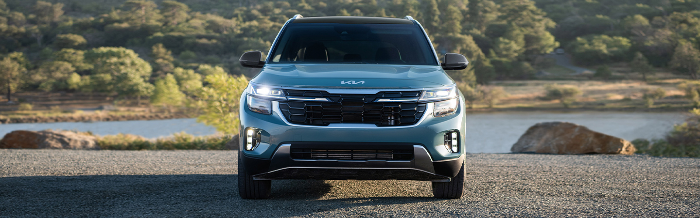 2024 Kia Seltos Colors front view in blue colour