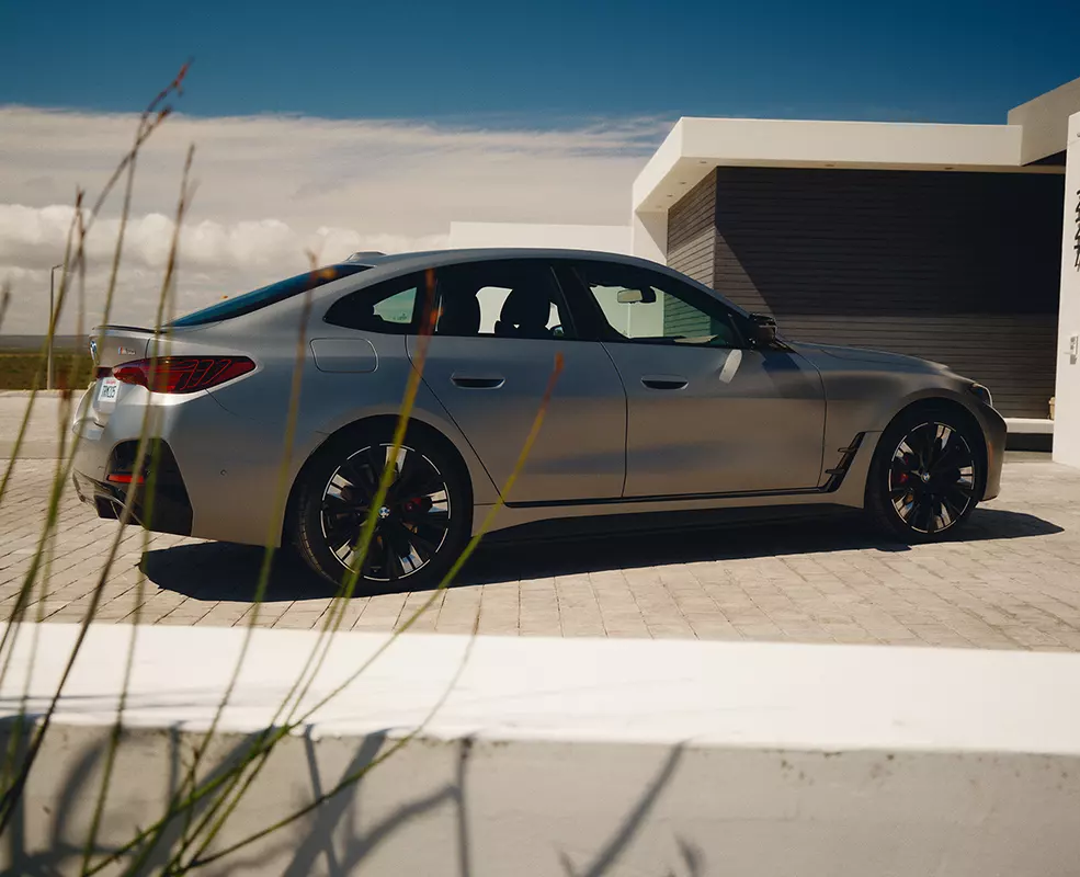 side view of 2026 BMW i4