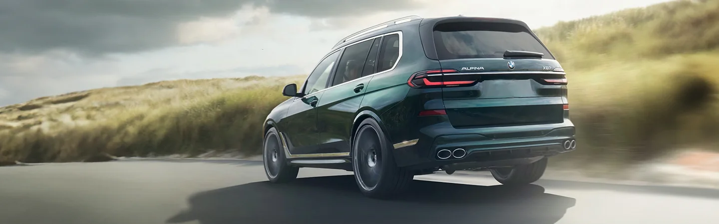 2024 BMW X7 Review green rareview 