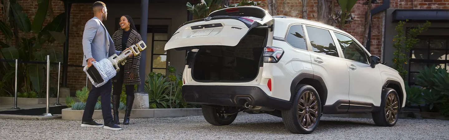 2025 Subaru Forester vs Toyota RAV4 grey front