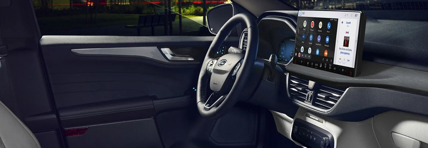 2025 Ford Escape vs Honda CR-V interior image