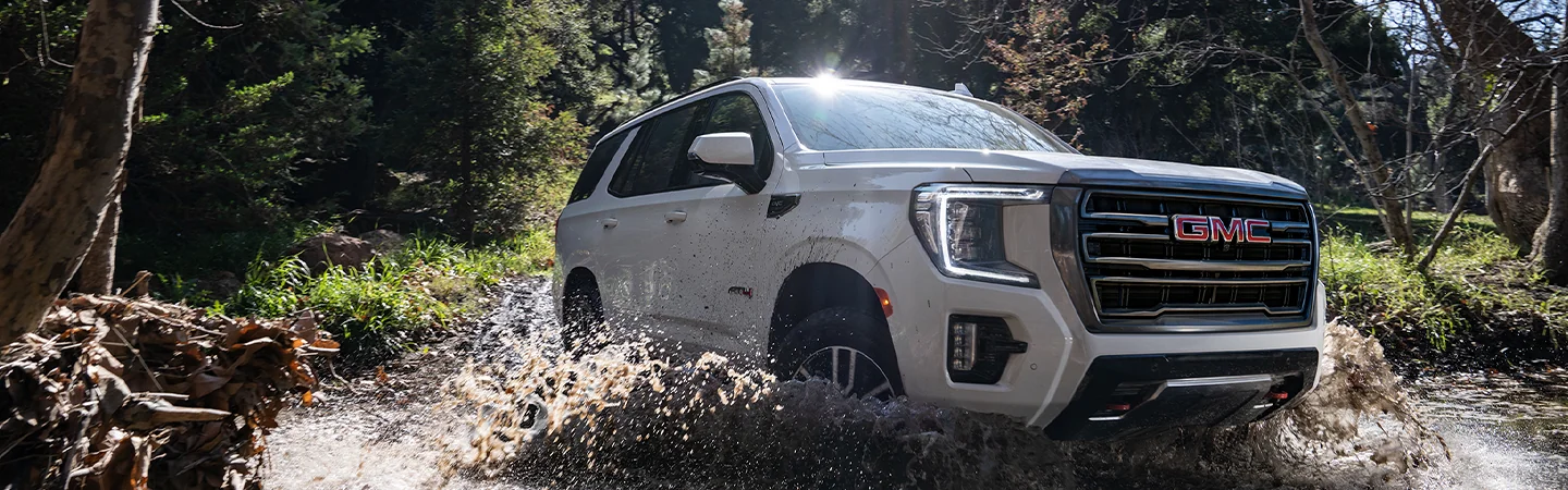 2024 GMC Yukon Specs white color front view