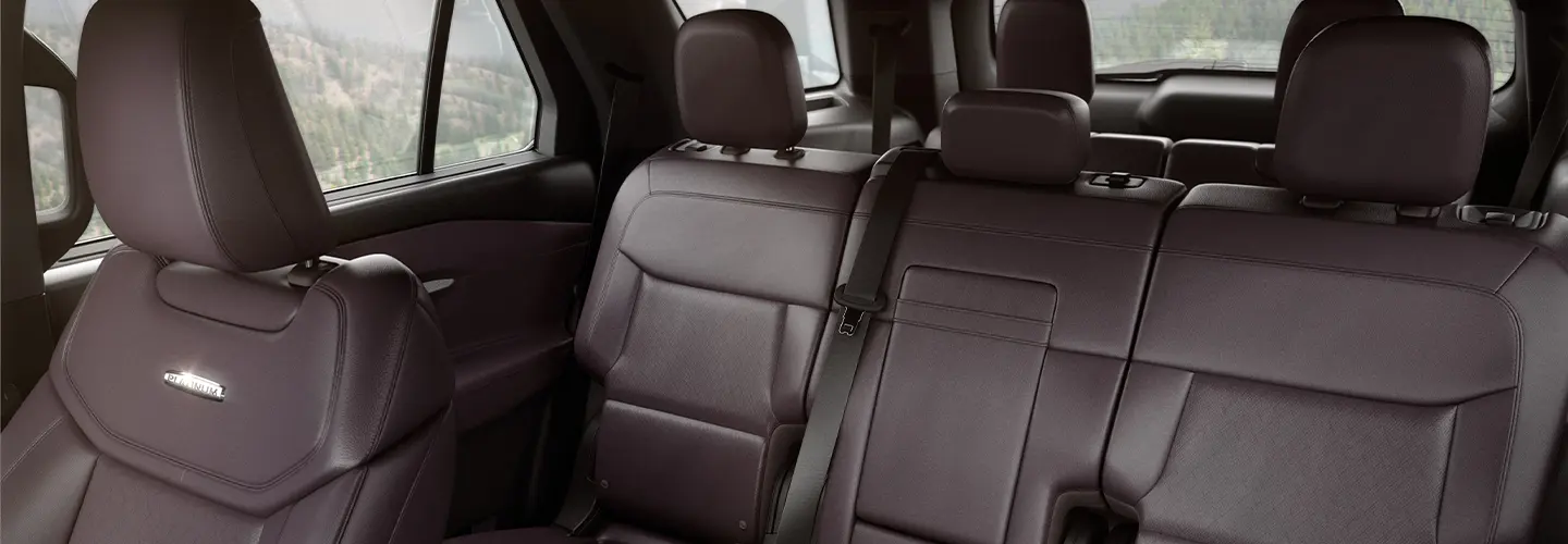 Ford Escape vs Chevrolet Traverse interior image