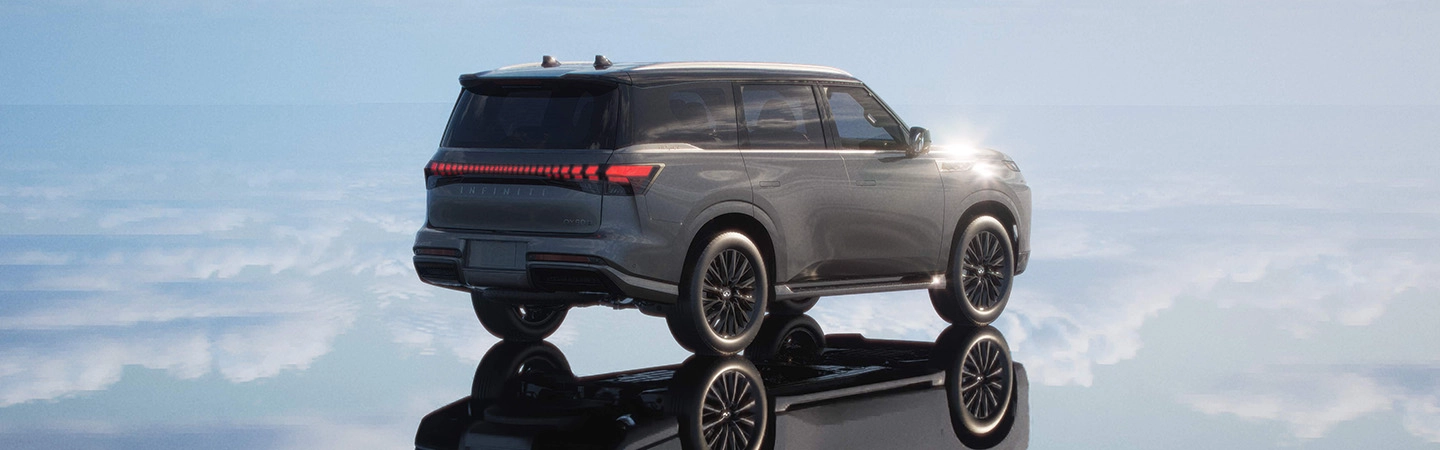 2025 INFINITI QX80 Specs side front in silver