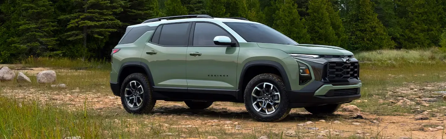 2025 Chevrolet Equinox Dimensions color green side view 