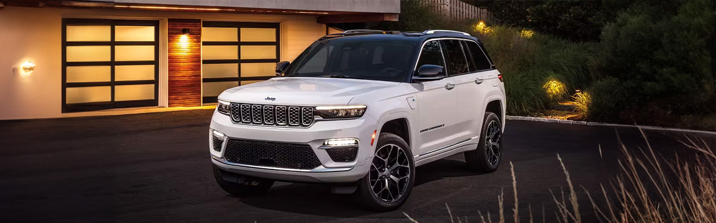 2024 Jeep Grand Cherokee side front in white colour