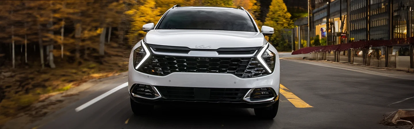 2024 Kia Sportage Hybrid Specs whitecolor frontview