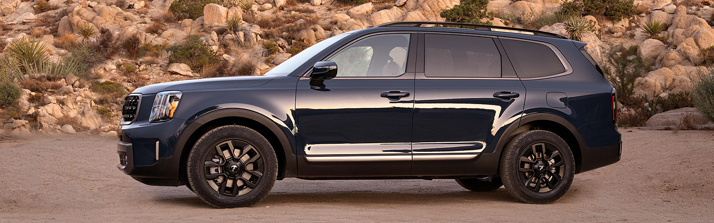 2024 Kia Telluride Specs blue sideview