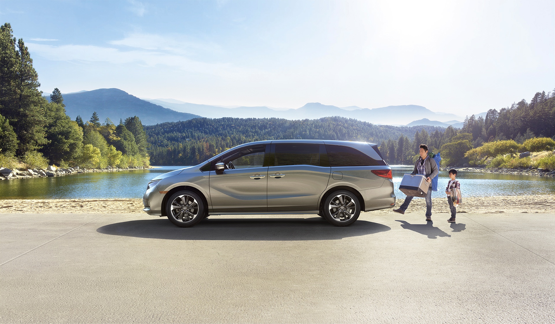  2023 Honda Odyssey vs. Toyota Sienna slider2