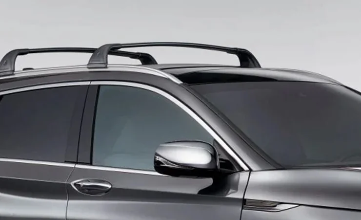 View of the top of Infiniti SUV