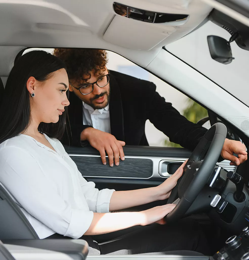 Interior technology image for 2027 Kia Seltos vs. Hyundai Kona, HR-V and Chevy Trax