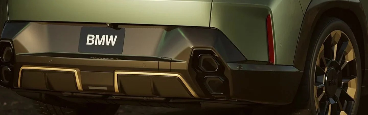 2024 BMW XM green backview