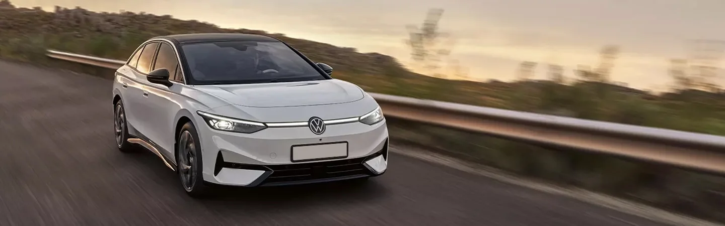 2025 VW ID.7 color white frontview 