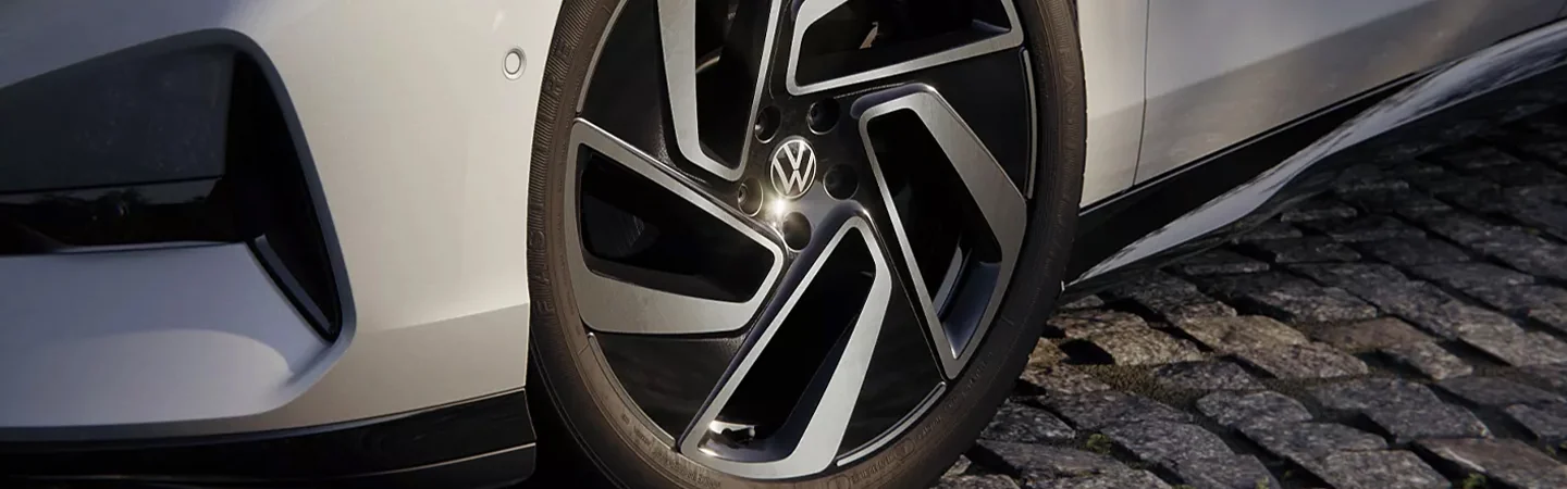 2025 VW ID.7 color white wheel view 