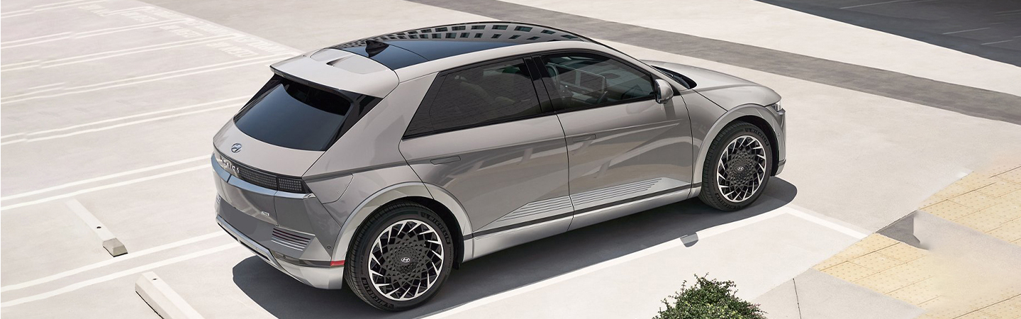 2022 Hyundai IONIQ 5 EV slider3