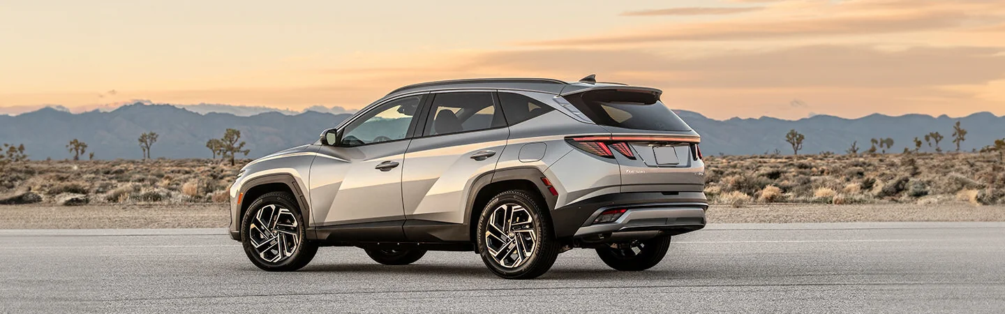 2025 Hyundai Tucson Specs  color sliver side view