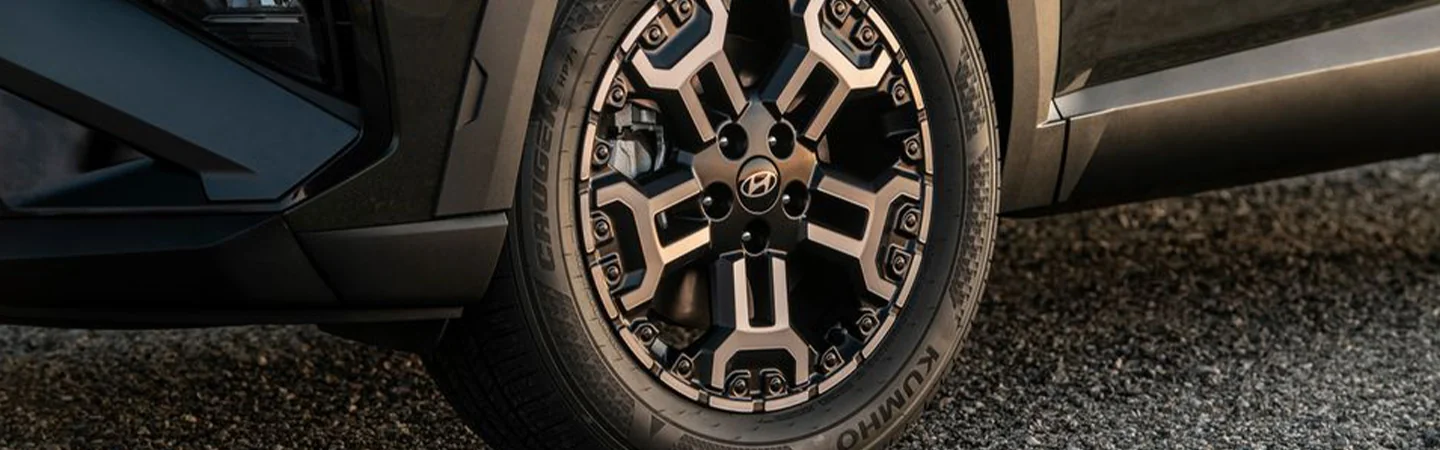 2025 Hyundai Tucson Specs color brown tyre view 