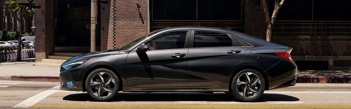 2022 Hyundai Elantra slider1
