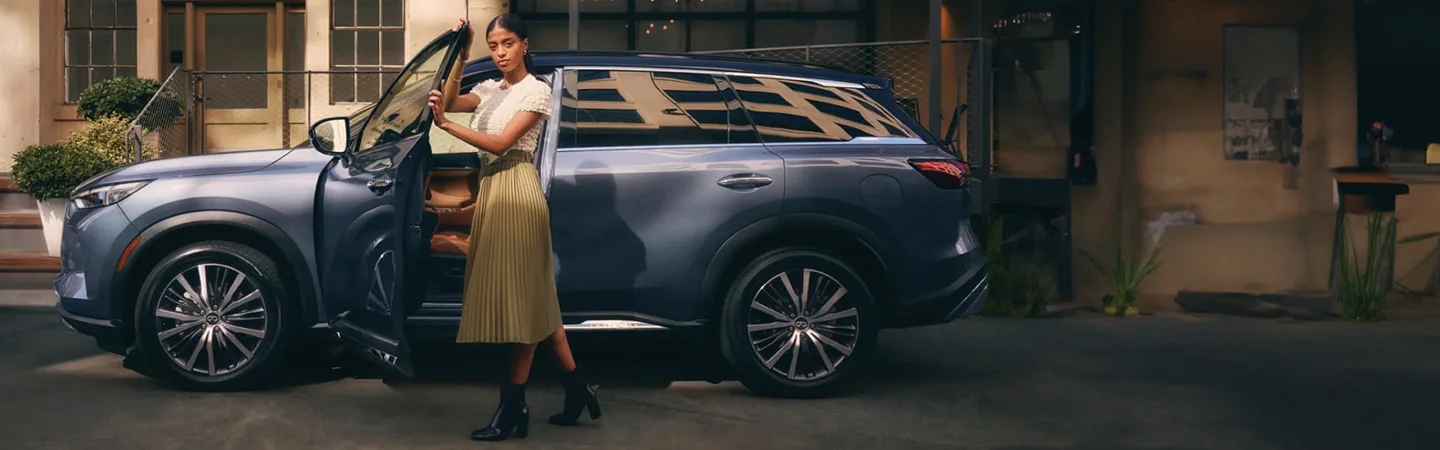 2025 INFINITI QX60 Specs bluecolor sideview
