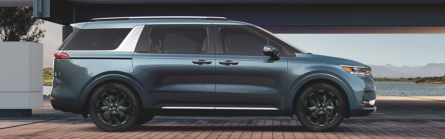 2023 Kia Carnival slider1
