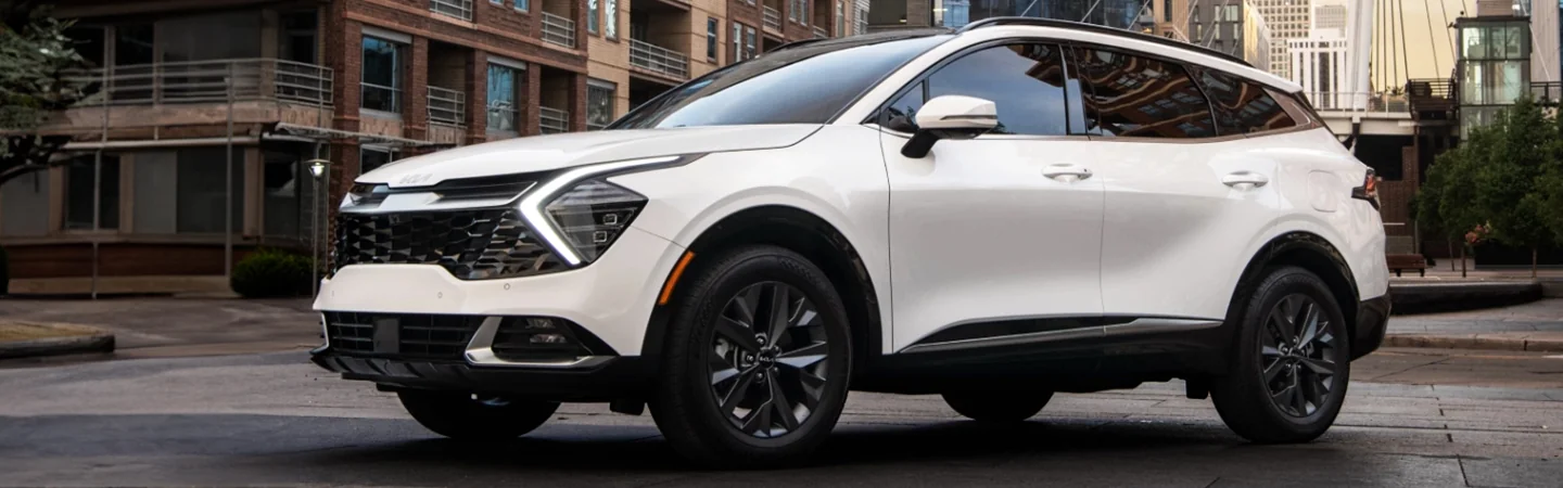 2024 Kia Sportage Specs white color side view