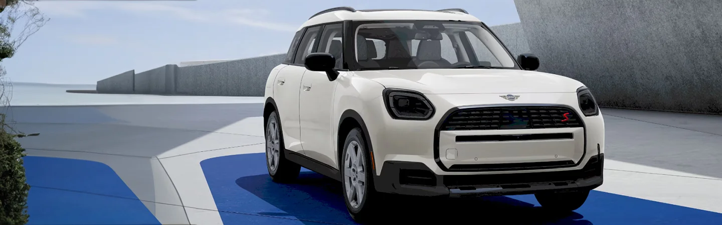 white 2025 MINI ALL-ELECTRIC MINI COUNTRYMAN SE ALL4 Signature Plus