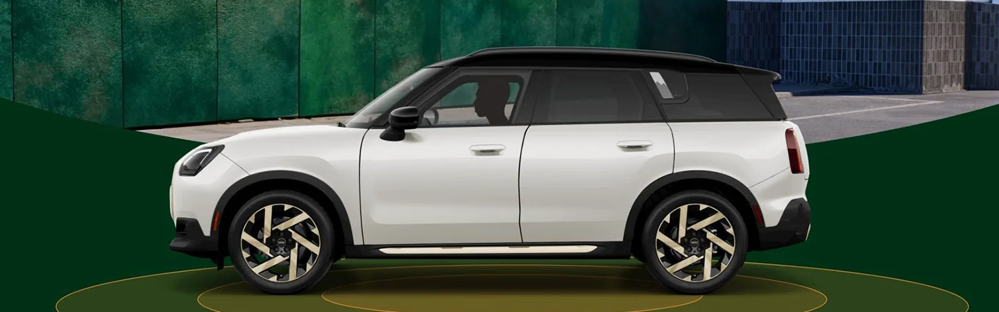 driver side view of a 2025 MINI ALL-ELECTRIC MINI COUNTRYMAN SE ALL4 Signature Plus