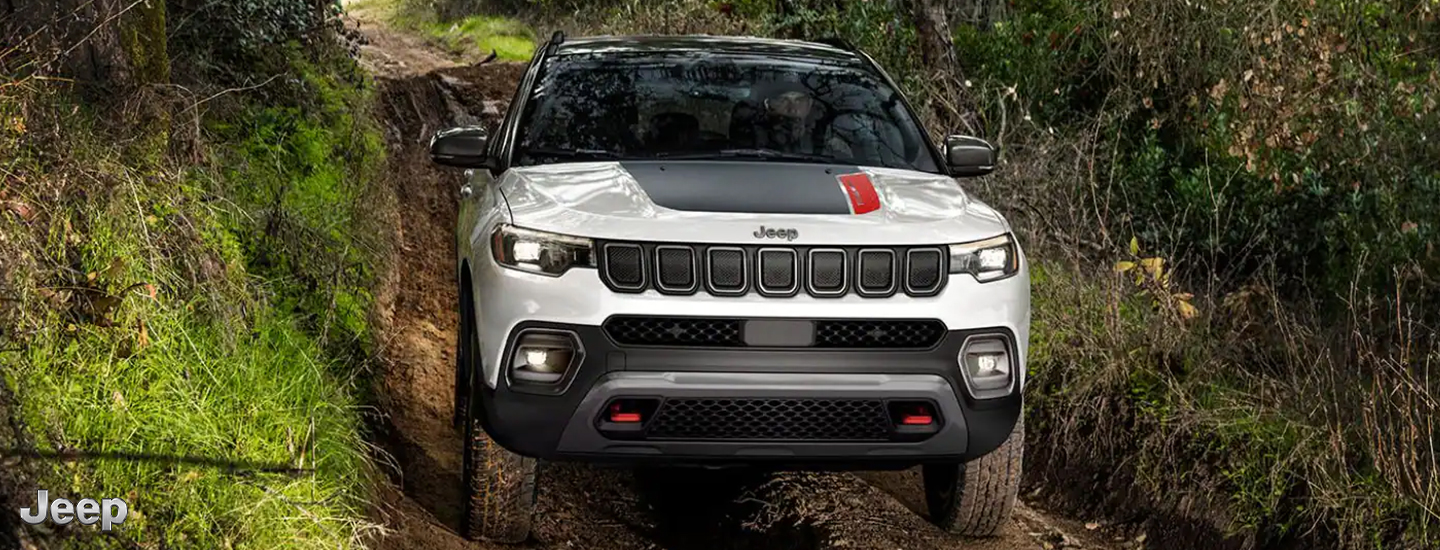 2023 Jeep Compass vs. HR-V
