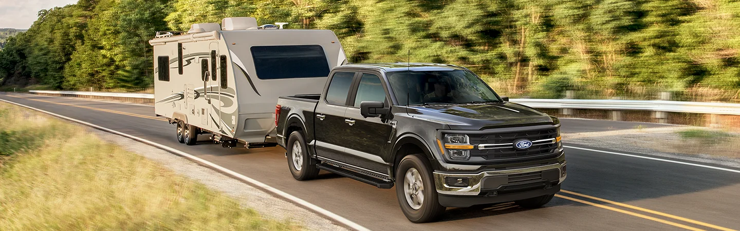 2025 Ford F-150 Raptor® towing camper