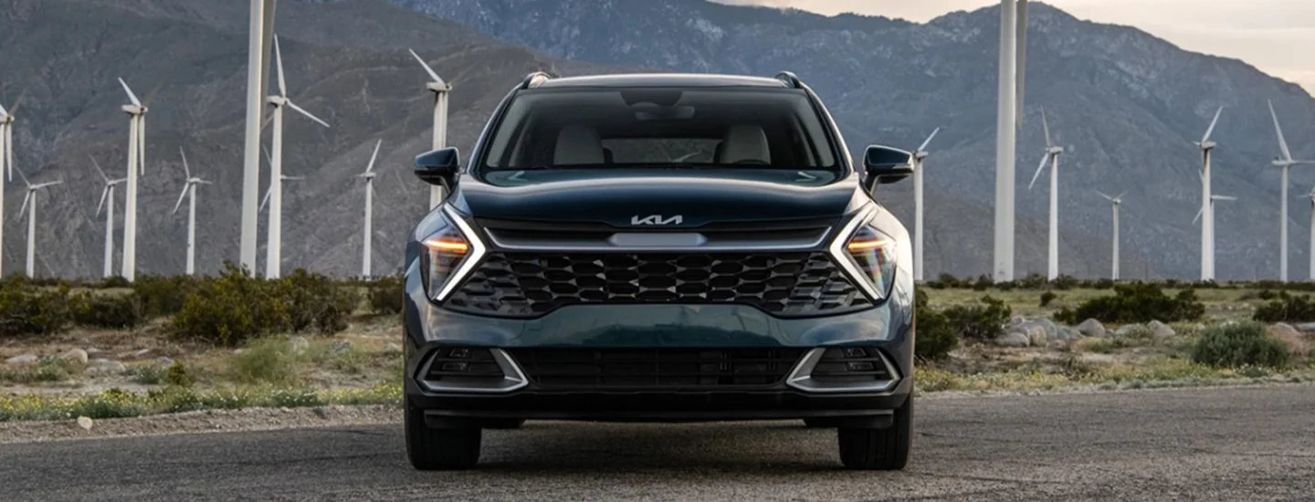 2025 Kia Sportage Hybrid front view
