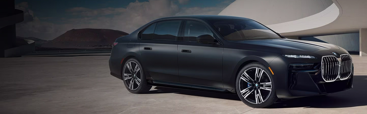 2024 BMW 7 Series Interior front side in black