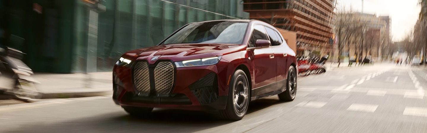 2023 BMW iX M60 slider2