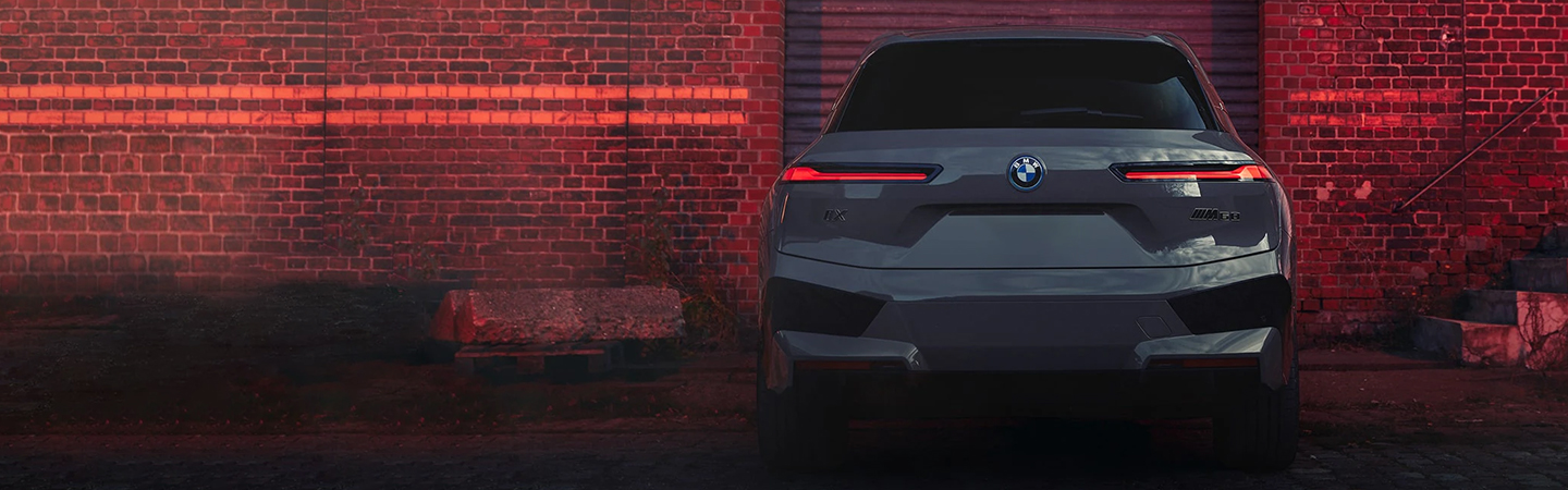 2023 BMW iX M60 slider4
