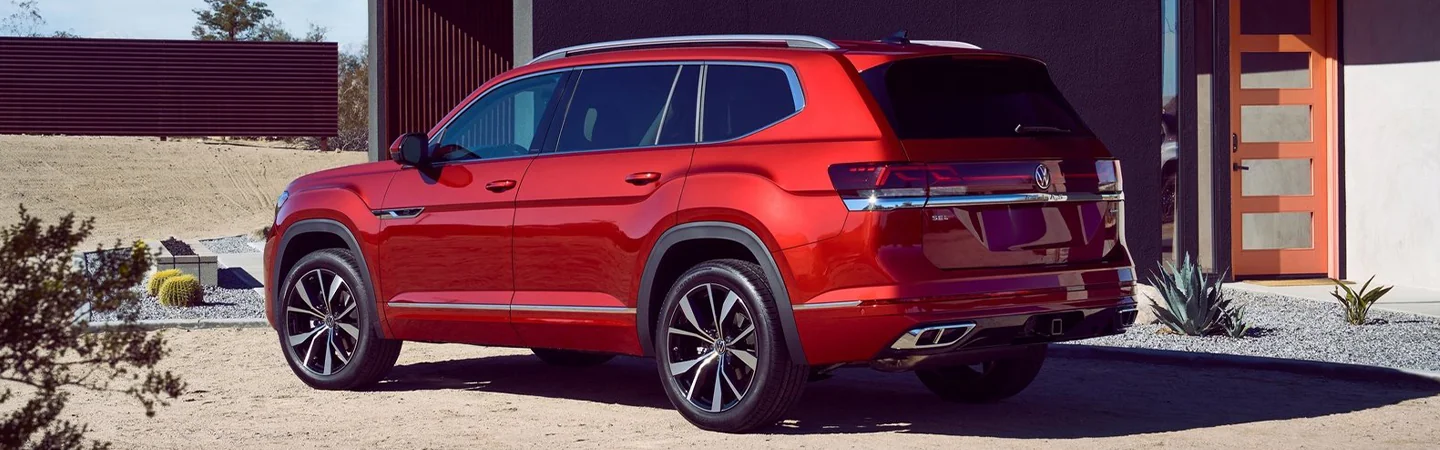 2024 Volkswagen Atlas Specs red color and back view 