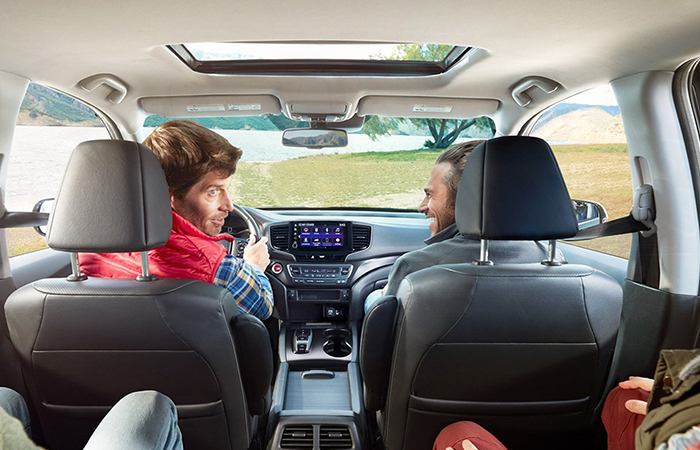 2023 Honda Ridgeline Features Interior Features