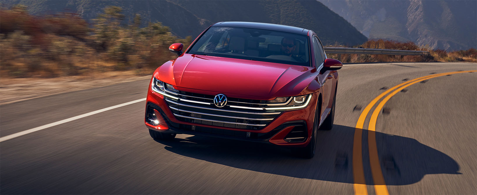 2022 Volkswagen Arteon vs. Kia Stinger