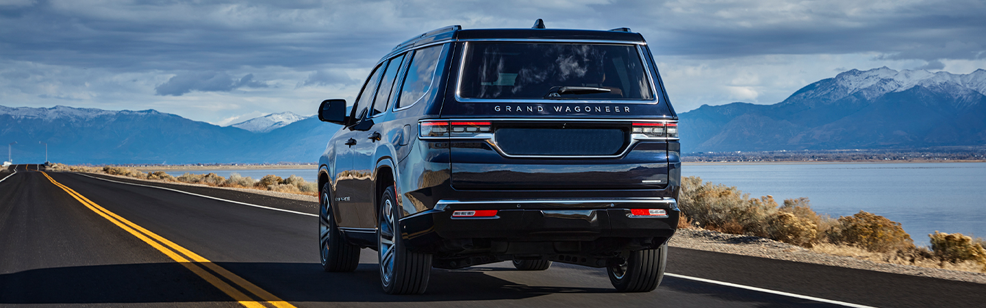Comparing 2022 Jeep Grand Wagoneer vs. Cadillac Escalade slider2