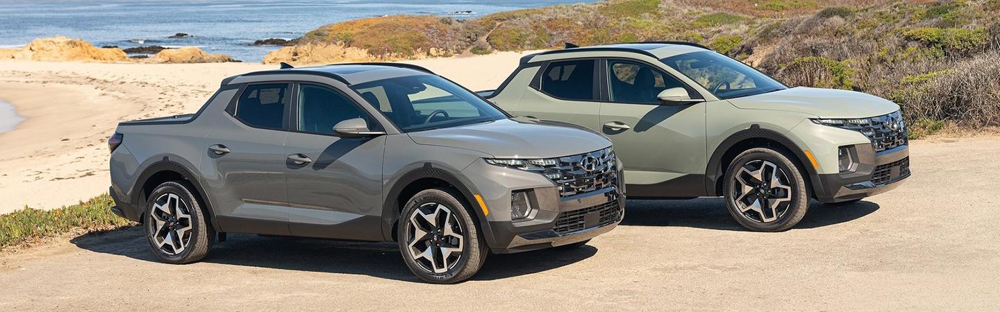 2 2022 Hyundai Santa Cruz SE parked at beach