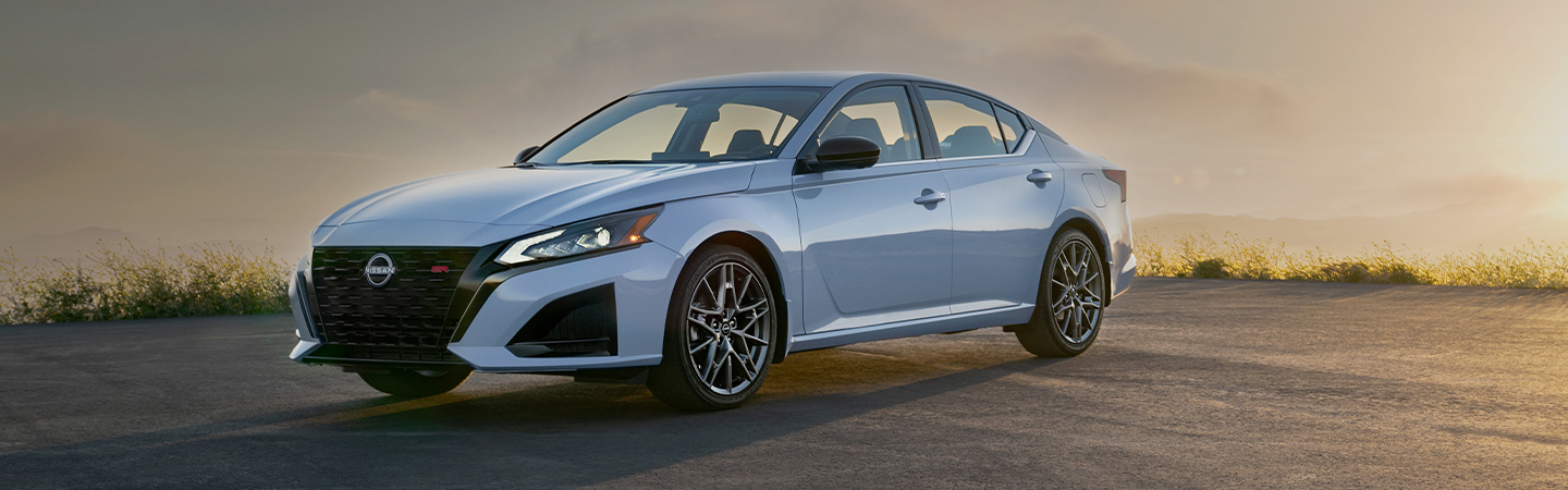 2023 Nissan Altima Specs & Features slider1