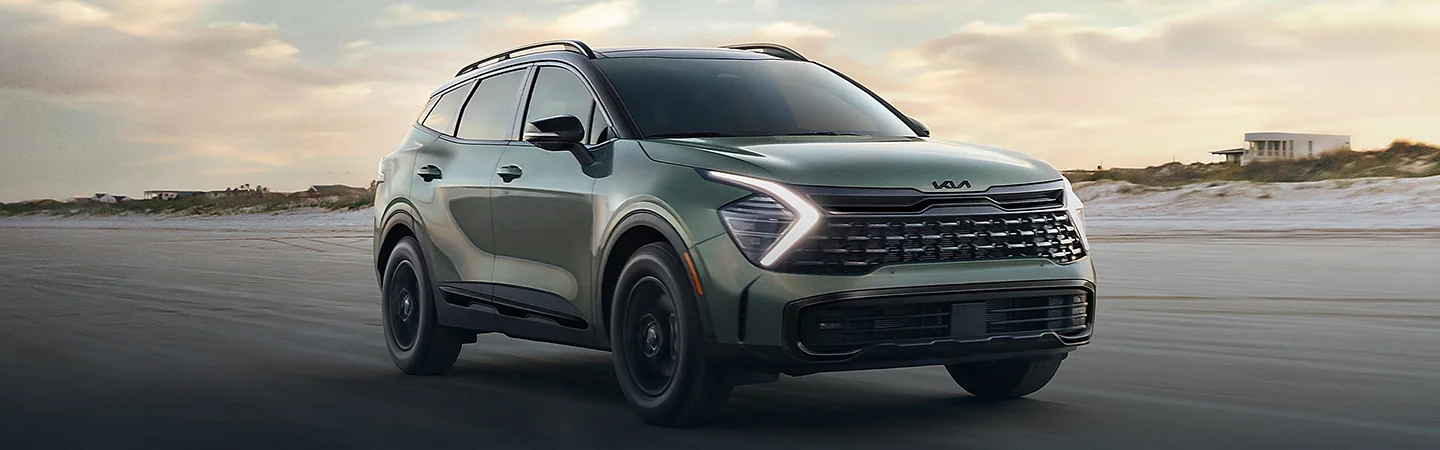 2025 Kia Sportage green front view